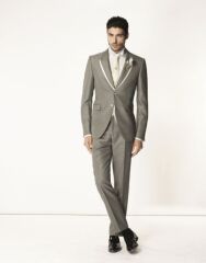 ピニャテリグレー