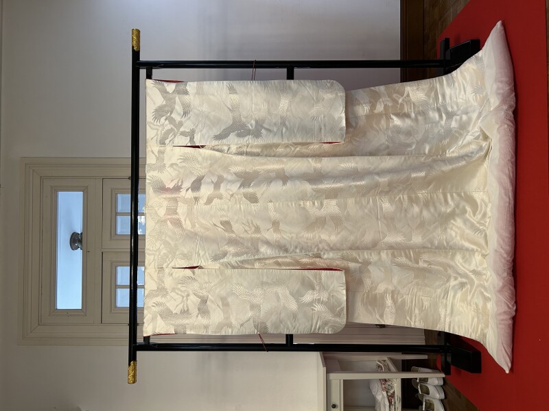 451飛鶴　胴裏に赤地