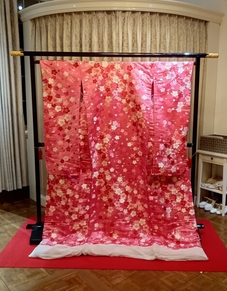 K６０６薄紅桜唐織