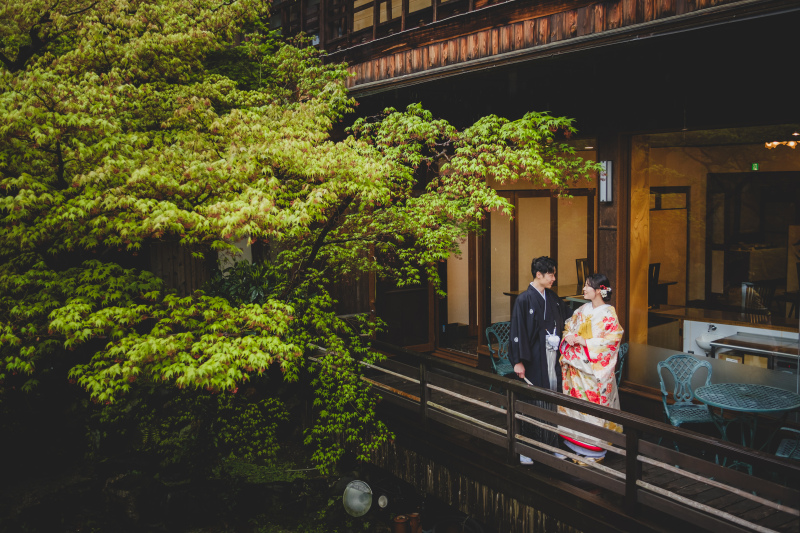 新緑に包まれて、ふたりだけの贅沢なひととき