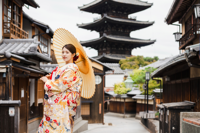 京都を象徴する「八坂・祇園」が撮影舞台