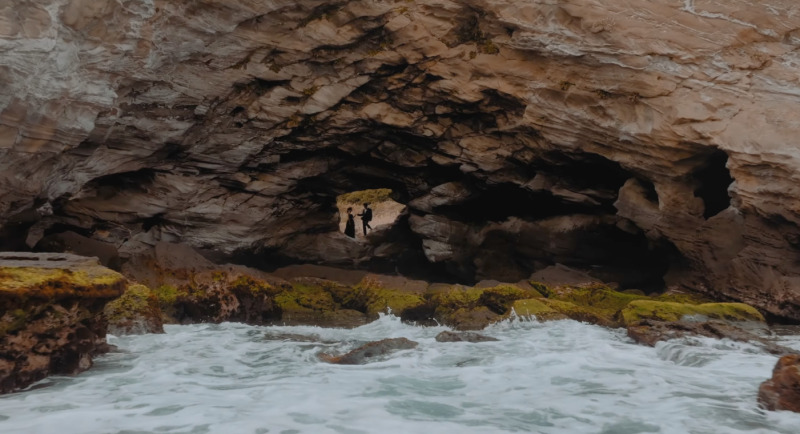 オープニングムービーに大自然を入れて映画のように