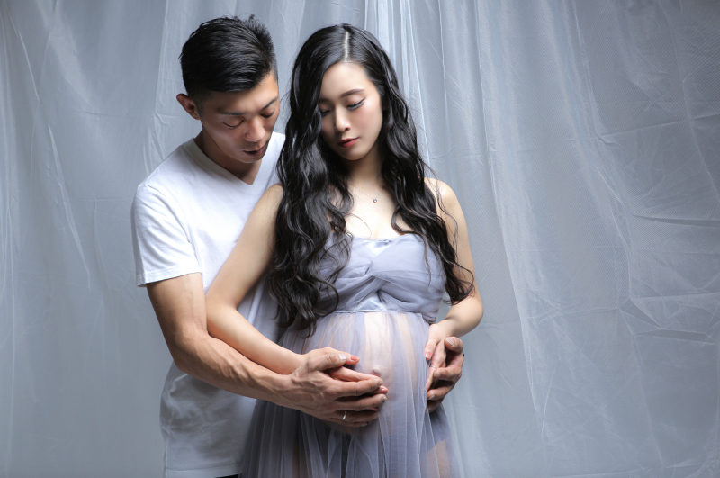 【マタニティの方におすすめ】スタジオ撮影(データ、アルバム、ヘアメイク、着付け、ボディーメイク付き)土日UP料金なし