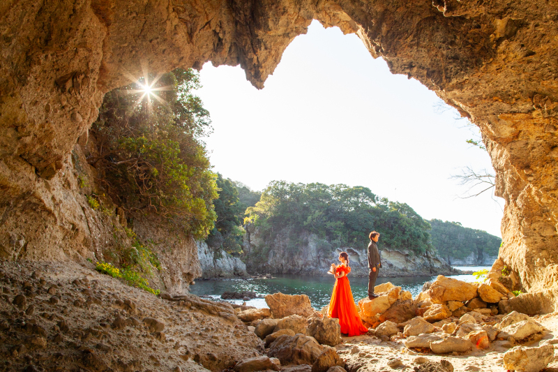 光と海風に包まれるかきどまり白浜海岸でのロケーションフォト