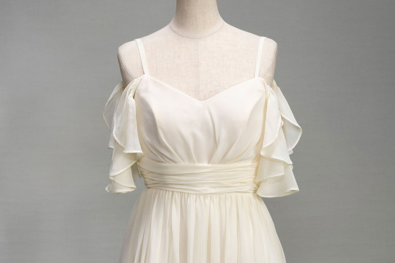 クリームシフォンドレス
