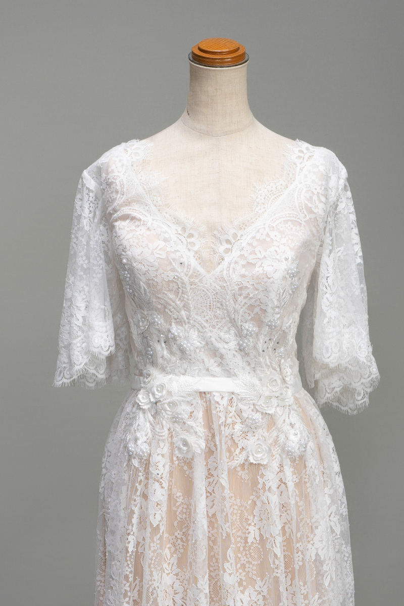 総レース立体刺繍ドレス