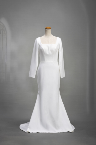 スクエアネックスリーブドレス