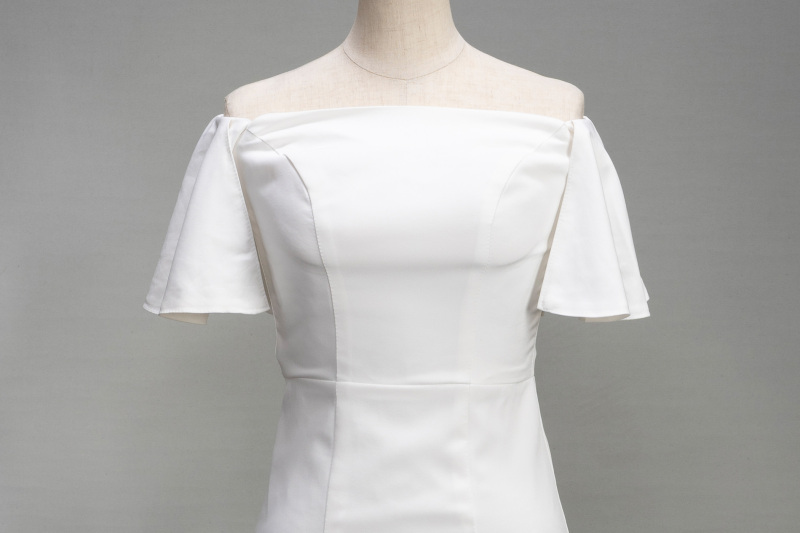 ショートスリーブオフショルドレス