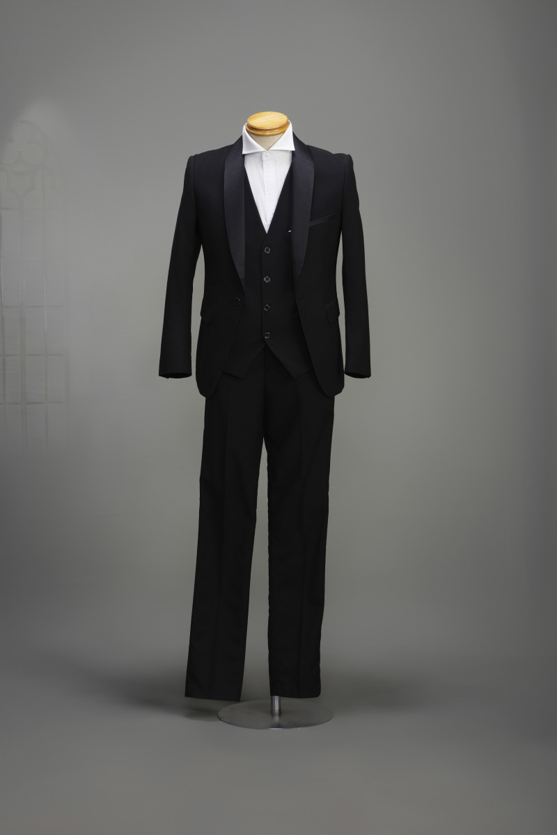 タキシード　ブラック