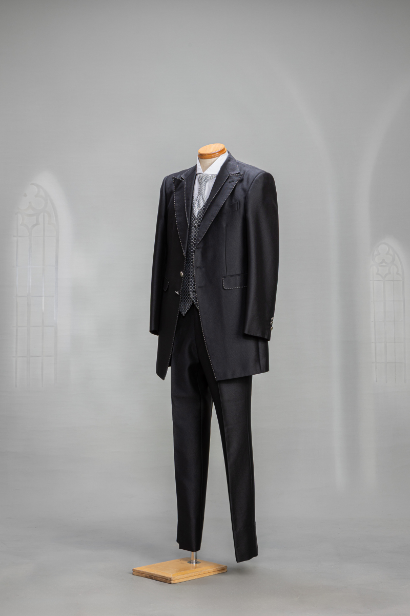 ブラック・ステッチ