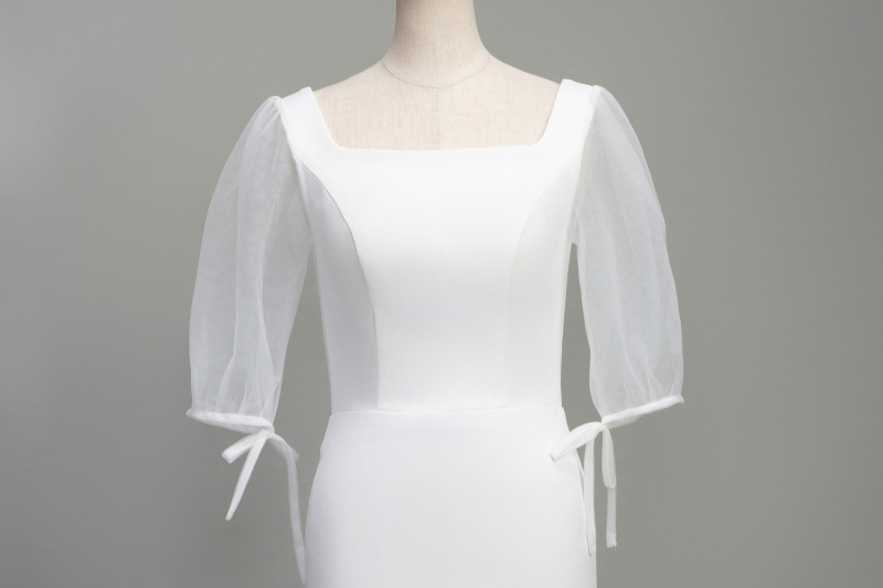 パフスリーブドレス