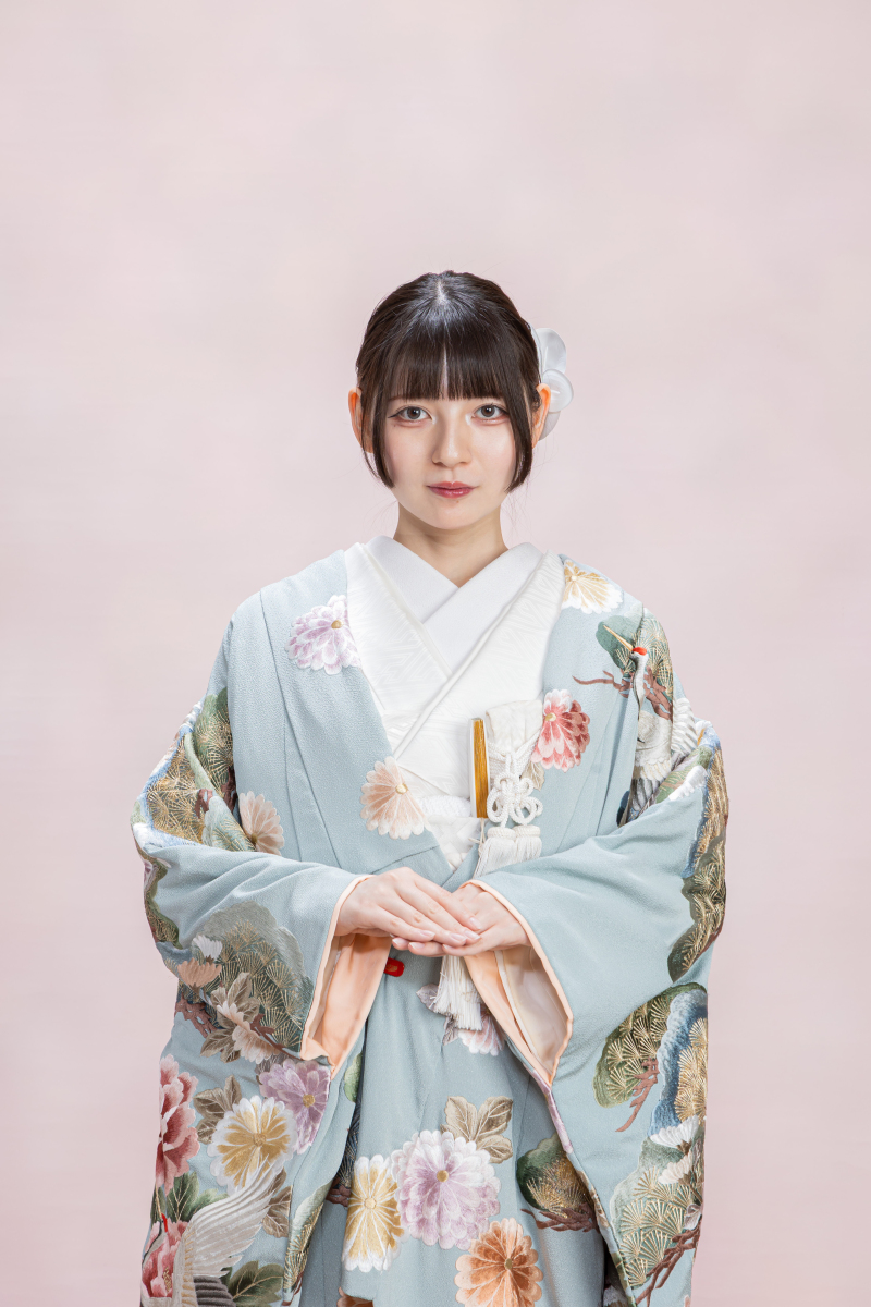 水色の色打掛・鶴・花々