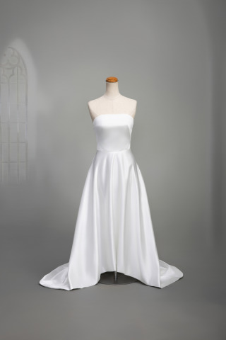 ポケットタフタドレス