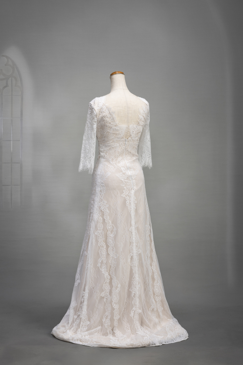 総レースナチュラルドレス