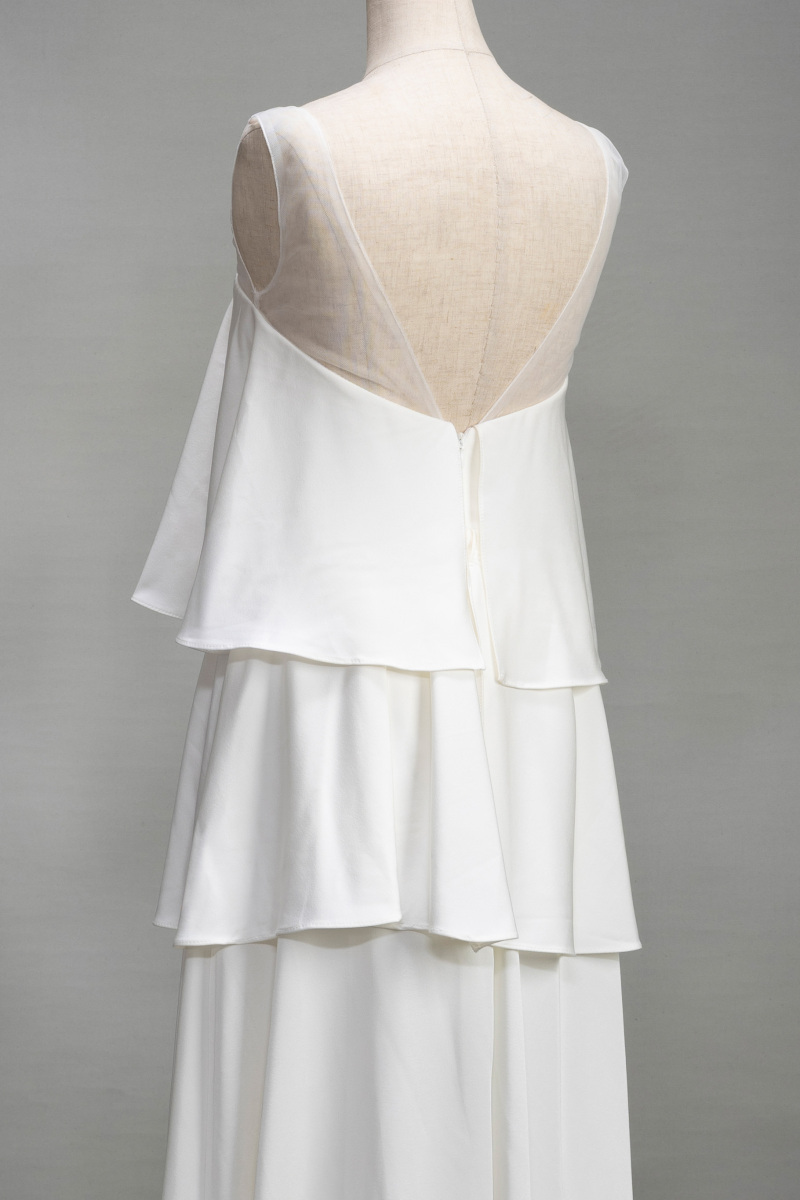 ティアードフリルドレス