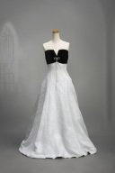 バイカラードレス