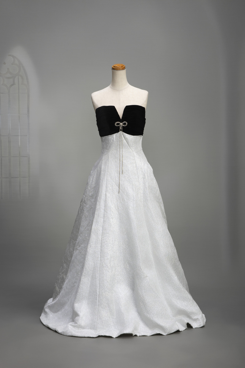 バイカラードレス