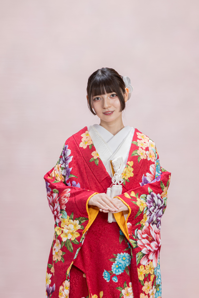 赤の色打掛・大輪の牡丹