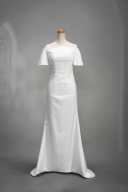 ショートスリーブオフショルドレス