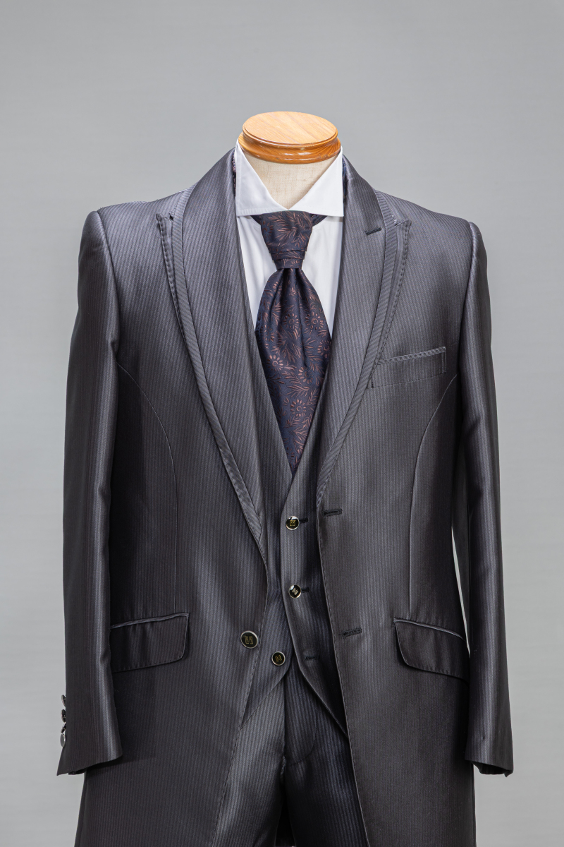 ダークグレー・ストライプ