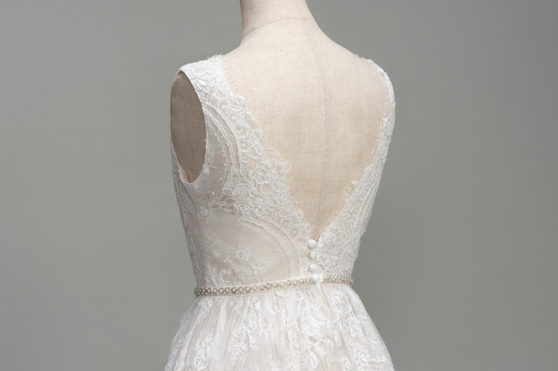 ビジューAラインドレス