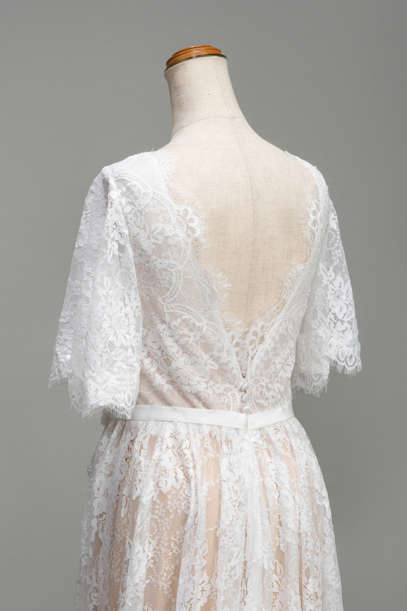 総レース立体刺繍ドレス