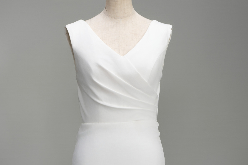 シャーリングスレンダードレス