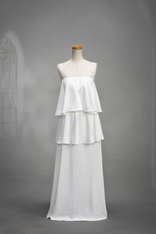 ティアードフリルドレス