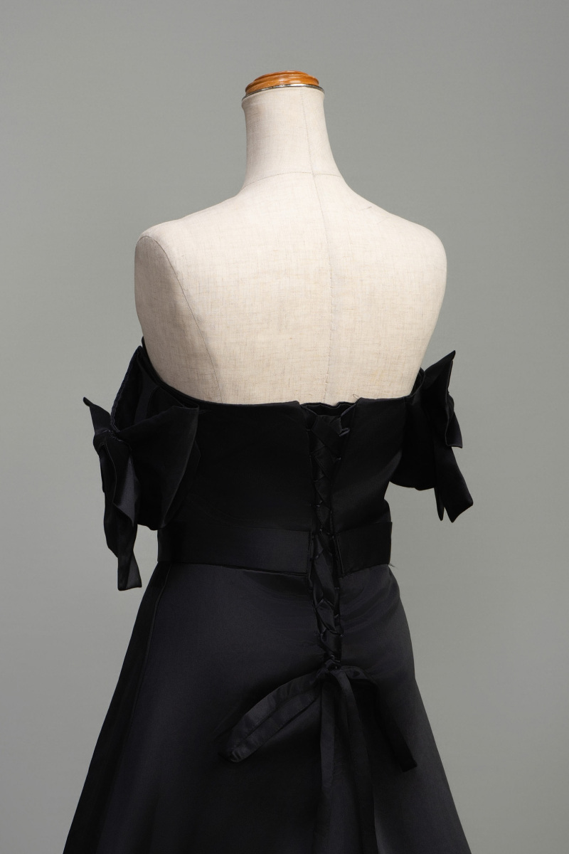 袖リボンドレス