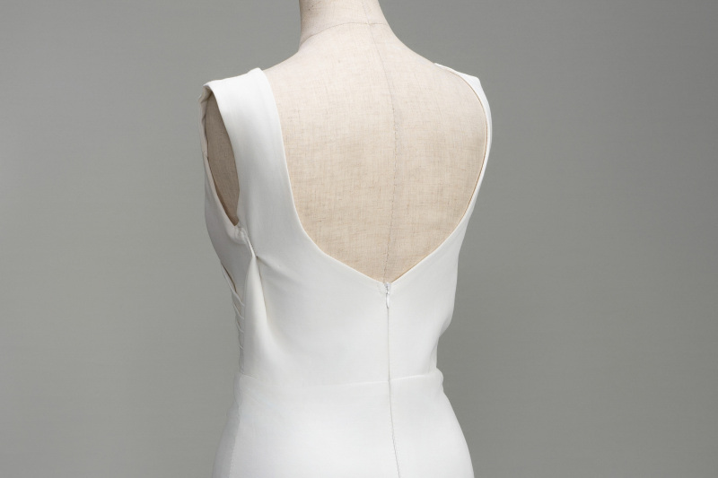 シャーリングスレンダードレス