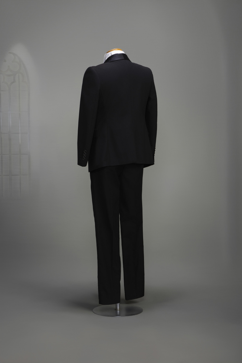 タキシード　ブラック