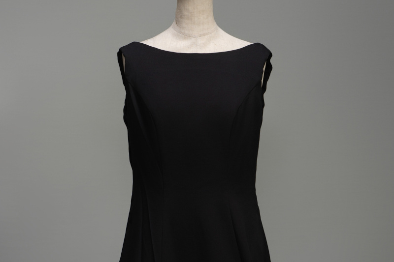 ノースリトレーンドレス　ブラック