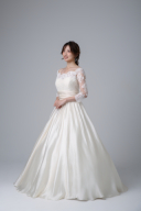 スカラップオフショルサテン