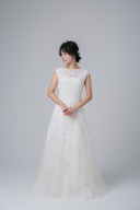 ノースリスレンダー刺繍レース