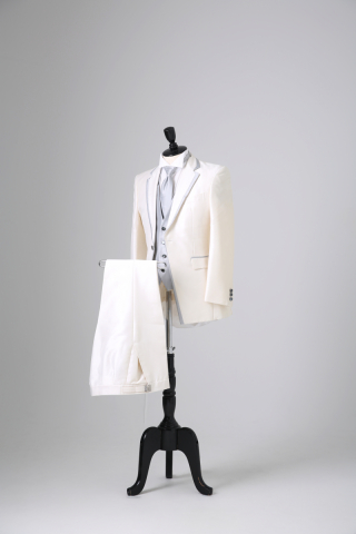 ホワイト　グレーパイピング