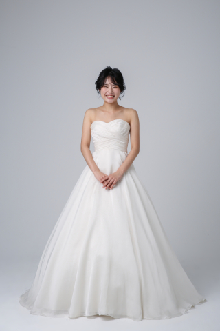 胸元プリーツハイウエスト