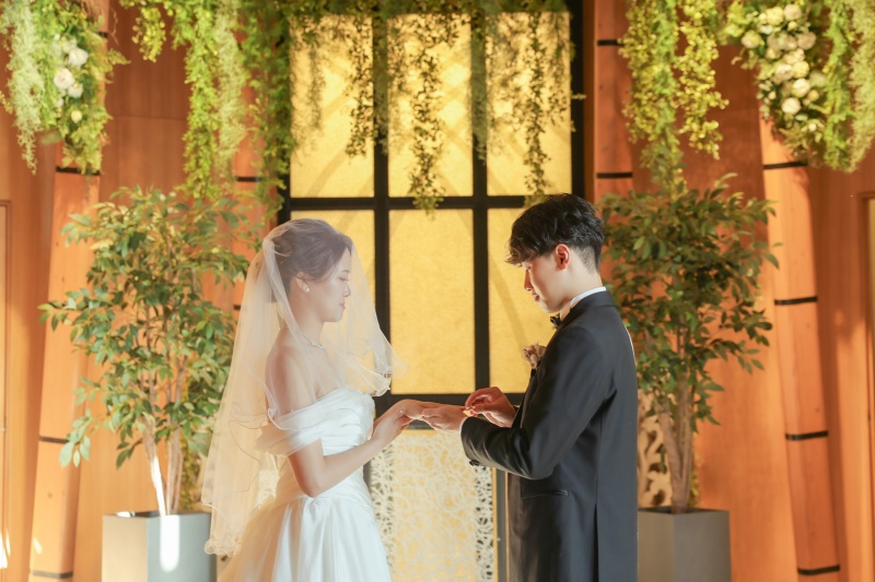 指輪の交換シーンも