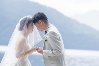 日光のダイナミックなロケーション