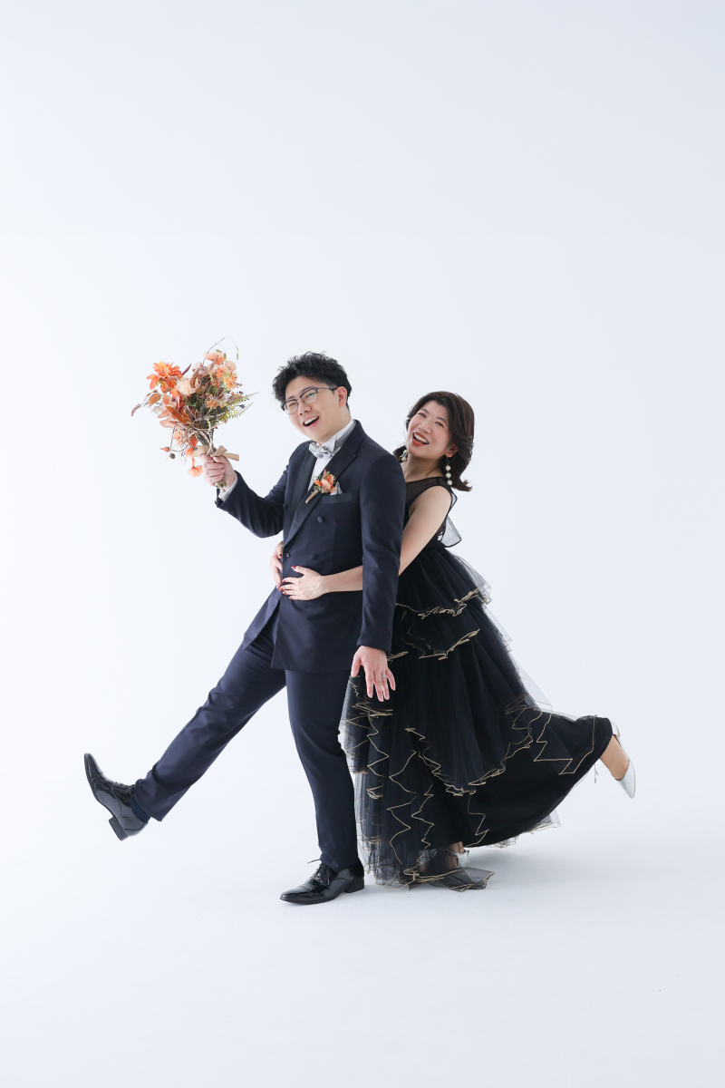 ブーケを掲げて前へ