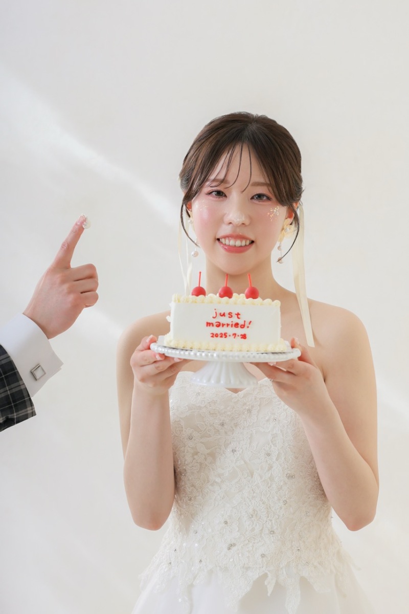 生クリームをつけて