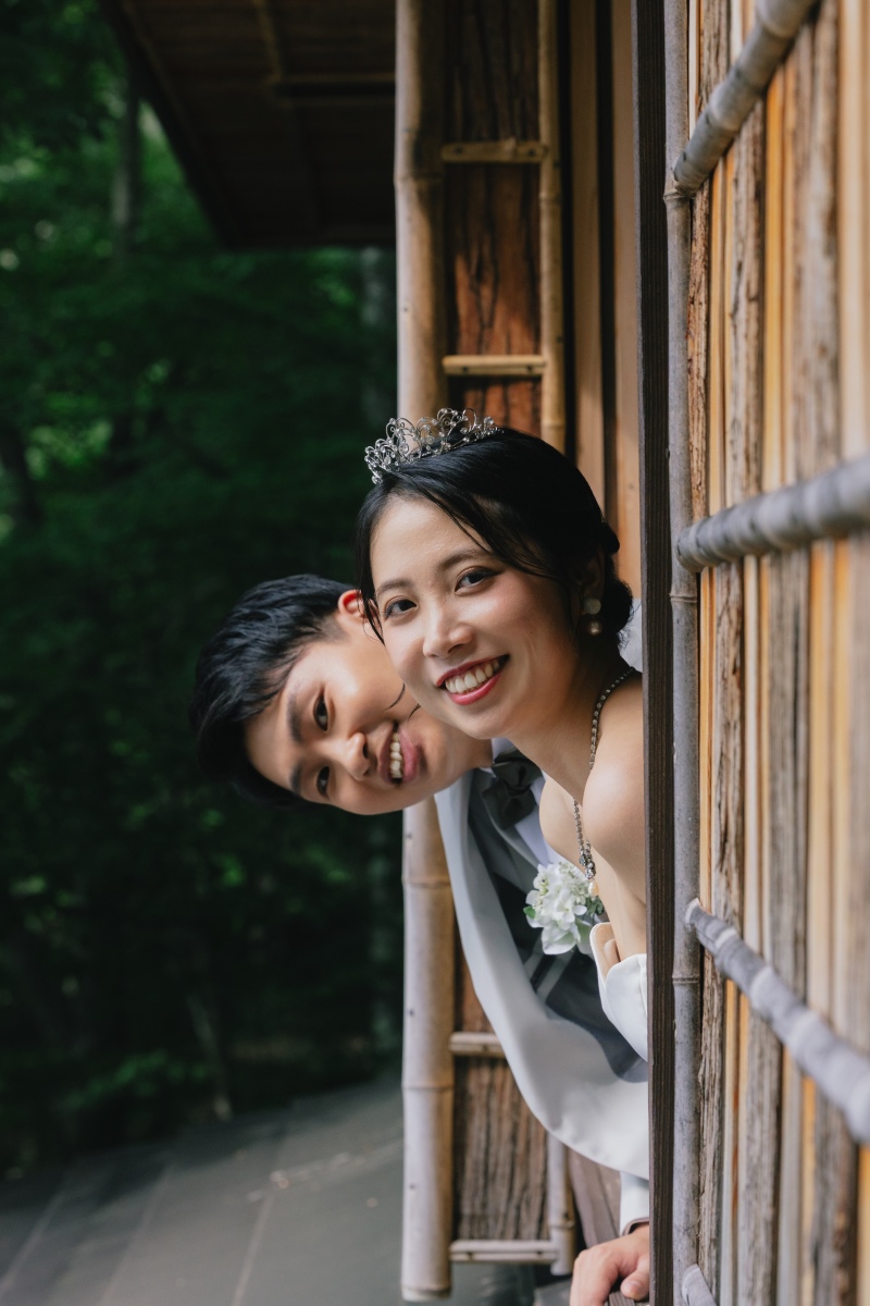 窓からやっほうショット!