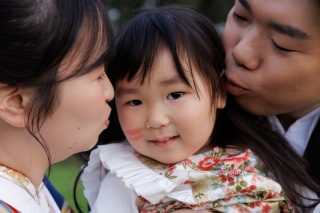 屋内庭園スタジオで家族で