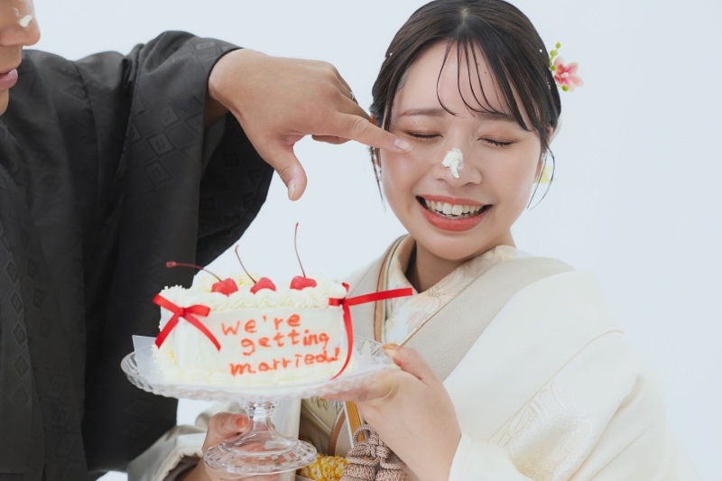 ほっぺに生クリーム♡