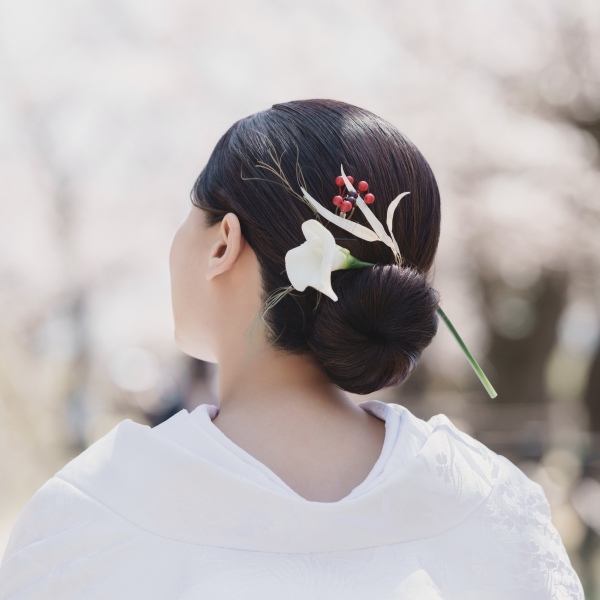 ツルッと王道シニヨンスタイル！艶感のあるヘアアレンジも好きです！