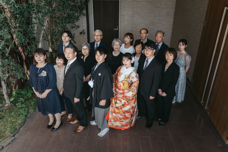 【家族と撮るウエディング】家族フォトウェディング<200カットデータと1面台紙3冊付き!>