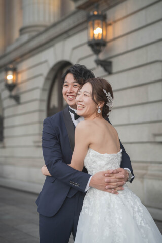 緊張をほぐしながら会話を交え、ふとした瞬間の笑顔を捉えました。光の入り方にもこだわり、柔らかく温かみのある雰囲気を大切にしています。撮りたい雰囲気やポーズのご希望があれば、ぜひお気軽にご相談ください！