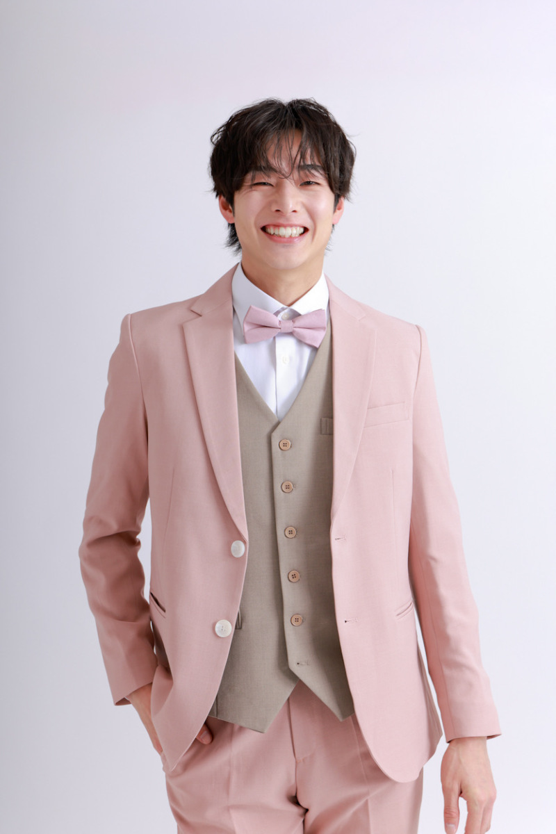 ピンクタキシード&times;ベージュ&times;ピンク蝶タイ