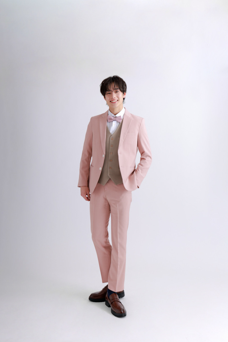 ピンクタキシード&times;ベージュ&times;ピンク蝶タイ