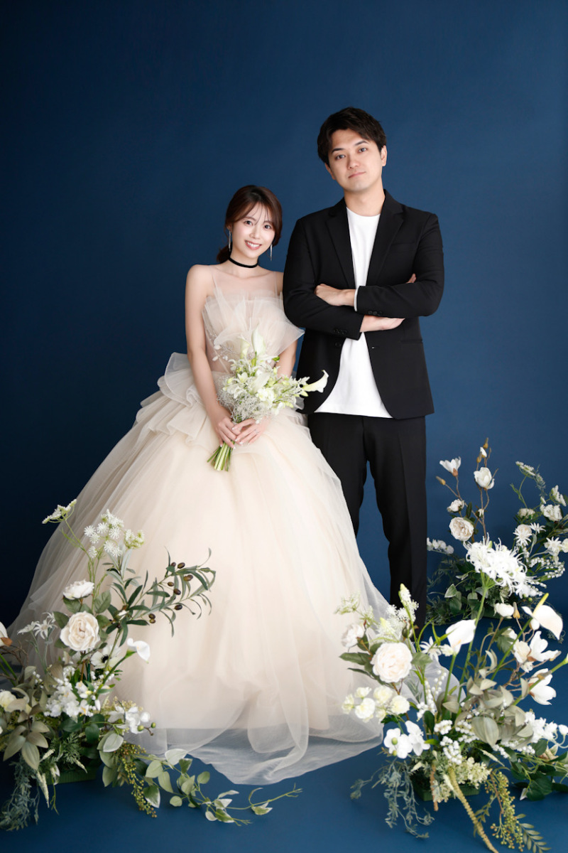 珍しいネイビーのバック紙撮影