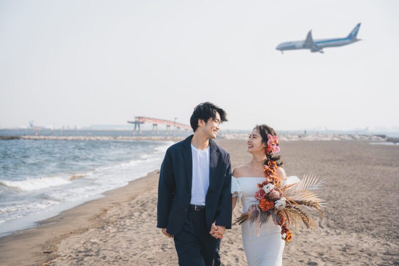 東京湾の浜辺でお二人だけの一枚を